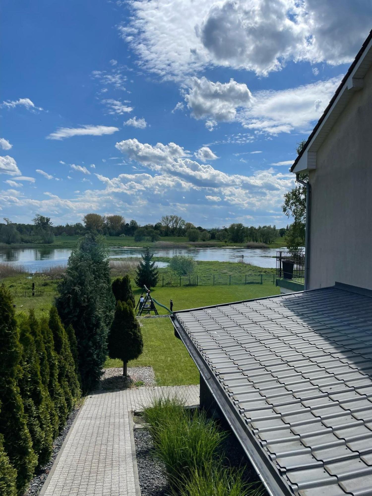 Nad Rzeka Z Sauna Apartment *